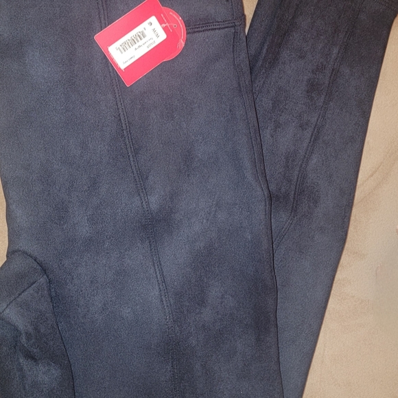 High Waist Faux Suede Leggings - Picture 3 of 9